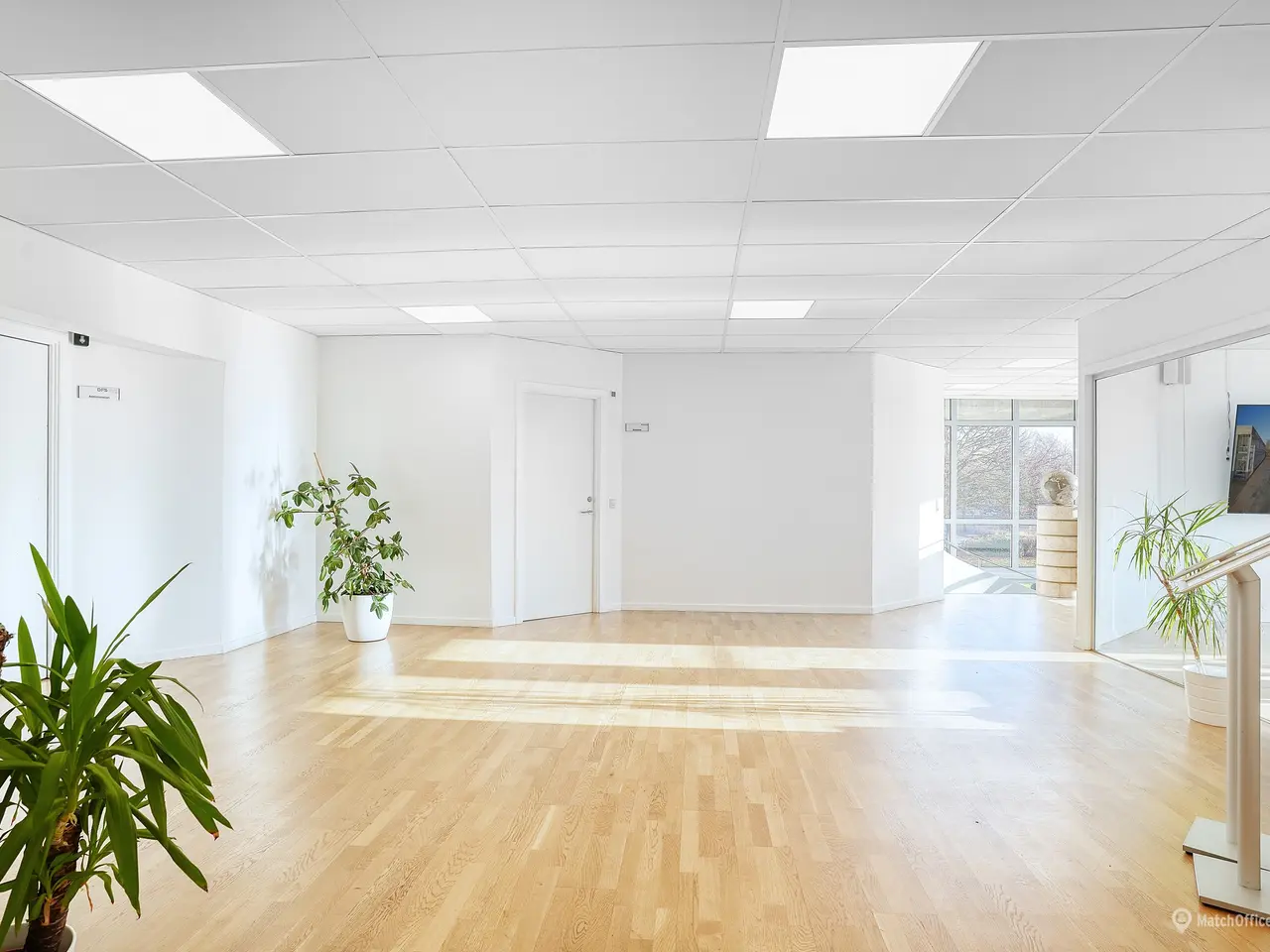 Billede 5 - Kontor. administration. showroom. callcenter. webshop. let montage mm.