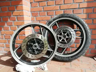  Yamaha RD 350YPVS .et sæt hjul med skiver 