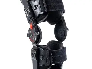 Post-operativ knæskinne REHA FUND T-Max Knee O-1270/U - sort