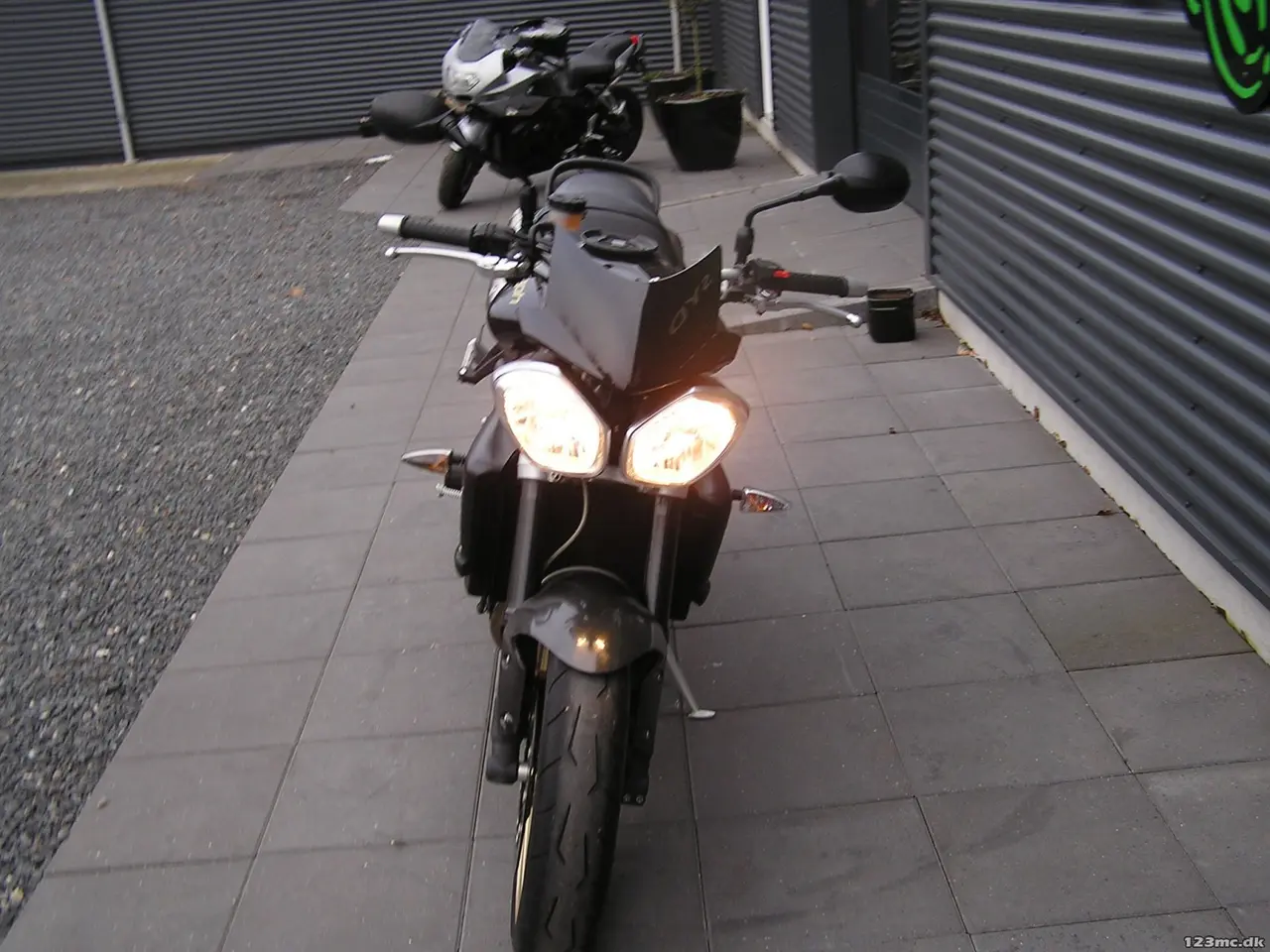 Billede 7 - Triumph Street Triple R MC-SYD BYTTER GERNE