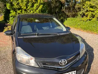 Fin TOYOTA Yaris VAN 1,4 D-4D 5 dørs 