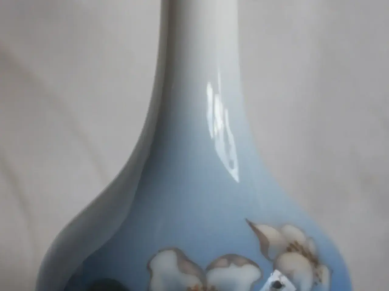 Billede 6 - Vase med blomst fra Bing og Grøndahl