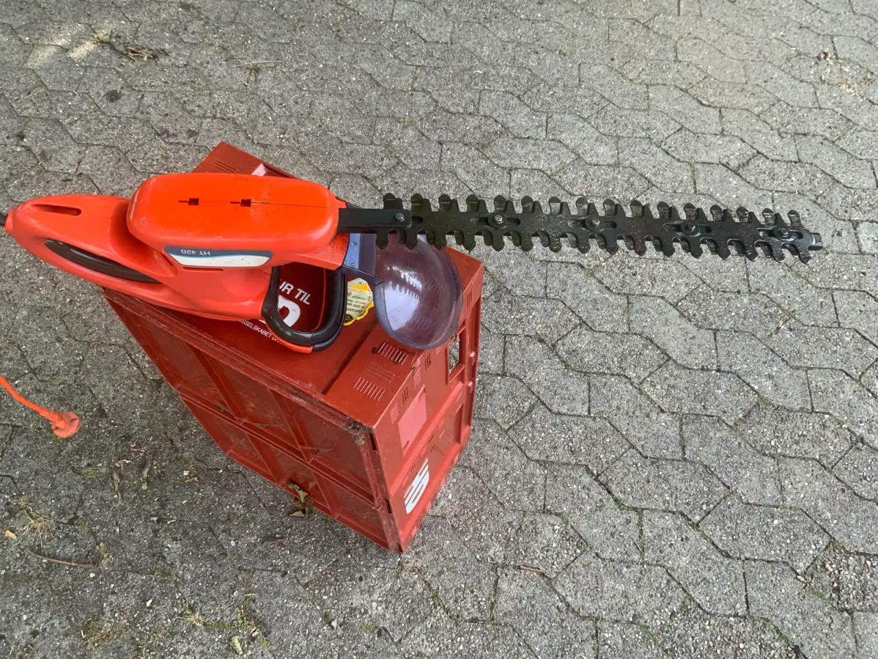 Billede 3 - Husqvarna hækkeklipper