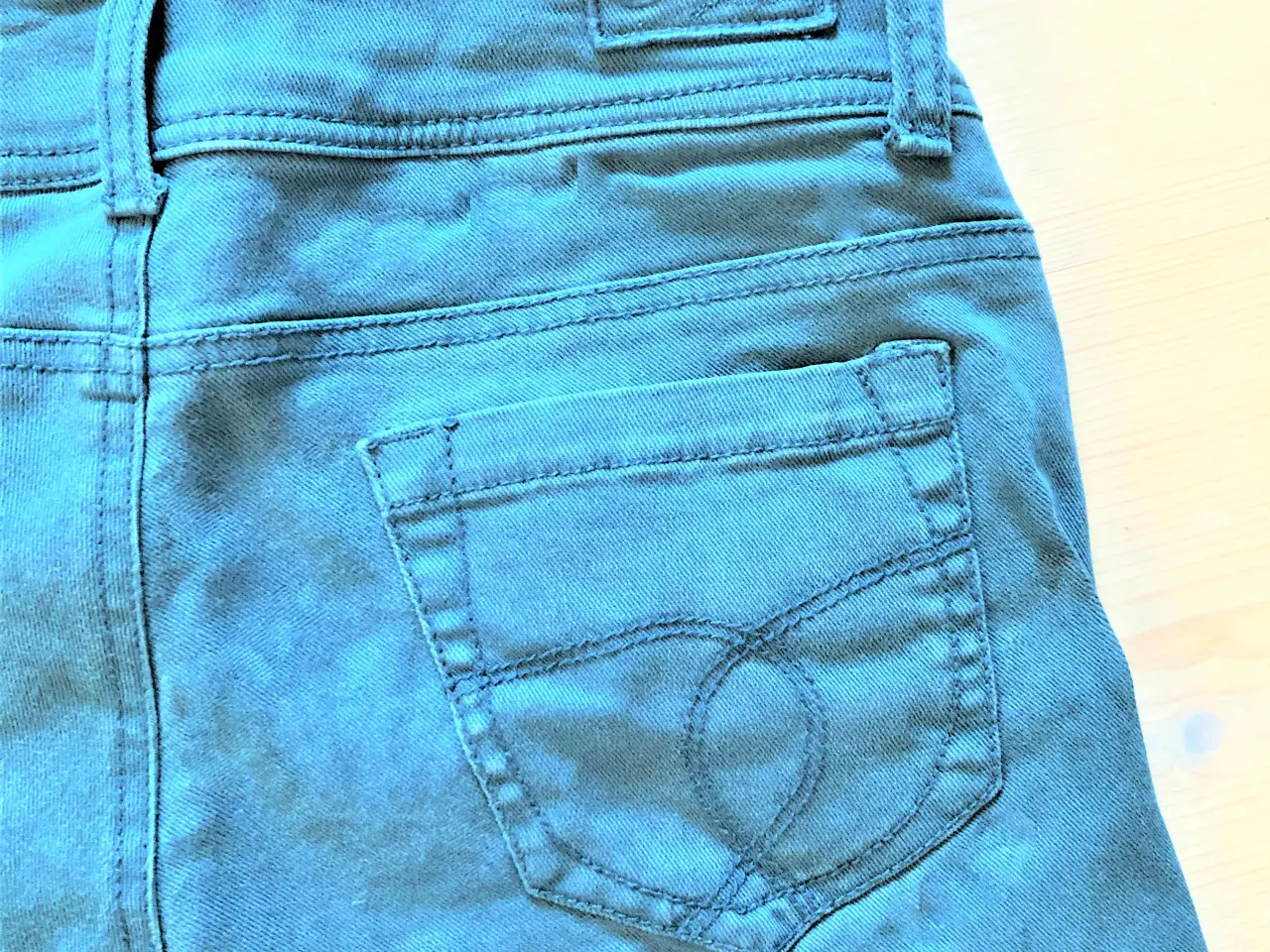 Billede 5 - JEANS - COWBOYBUKSER - lækker, slankende model