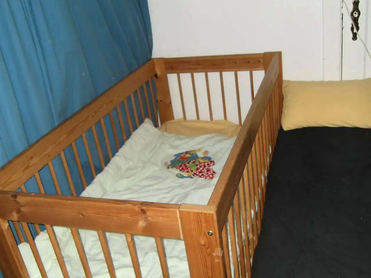 Billede 1 - Barneseng m babydan madras