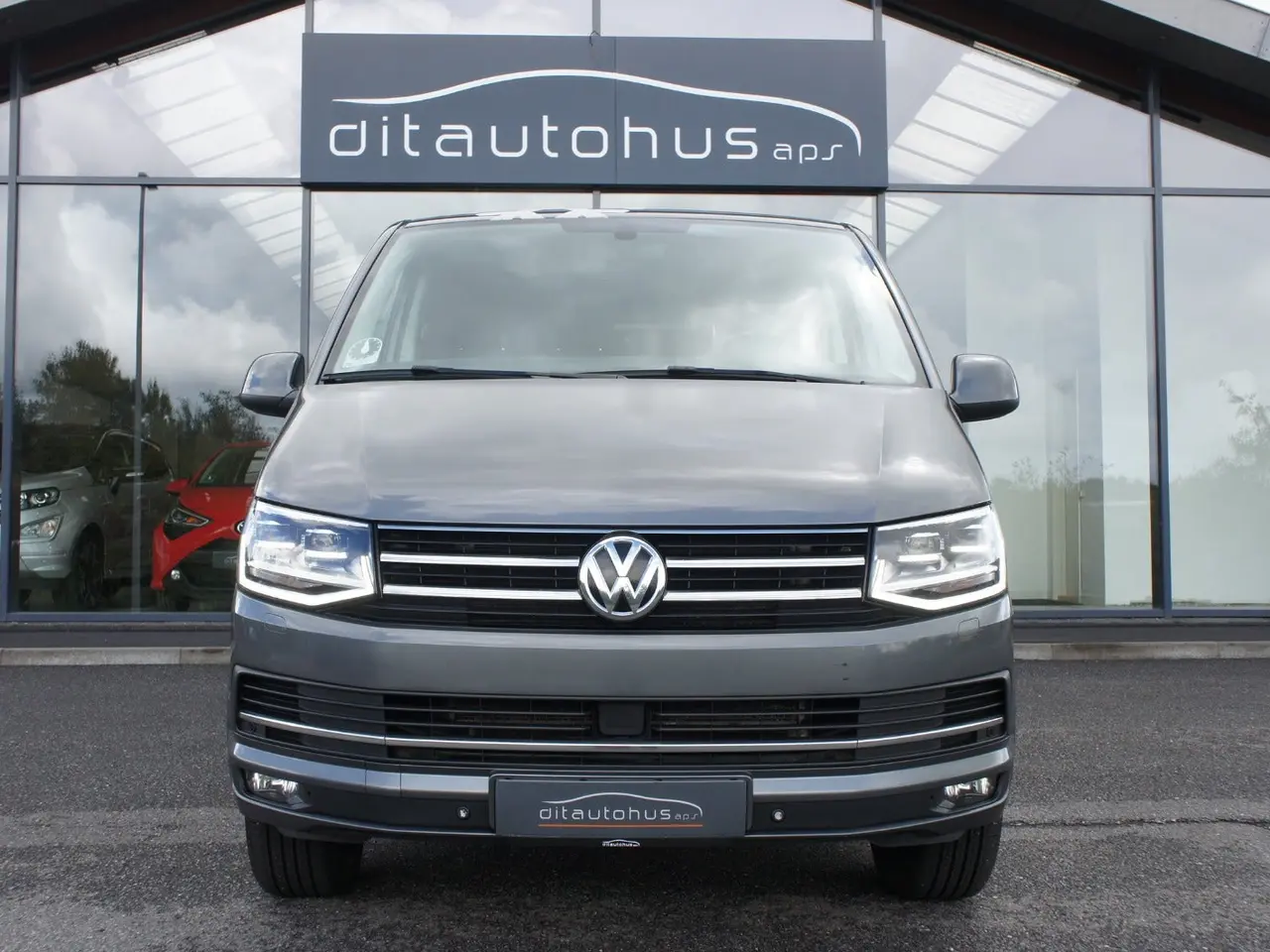 Billede 1 - VW Transporter 2,0 TDi 150 Kassevogn DSG kort
