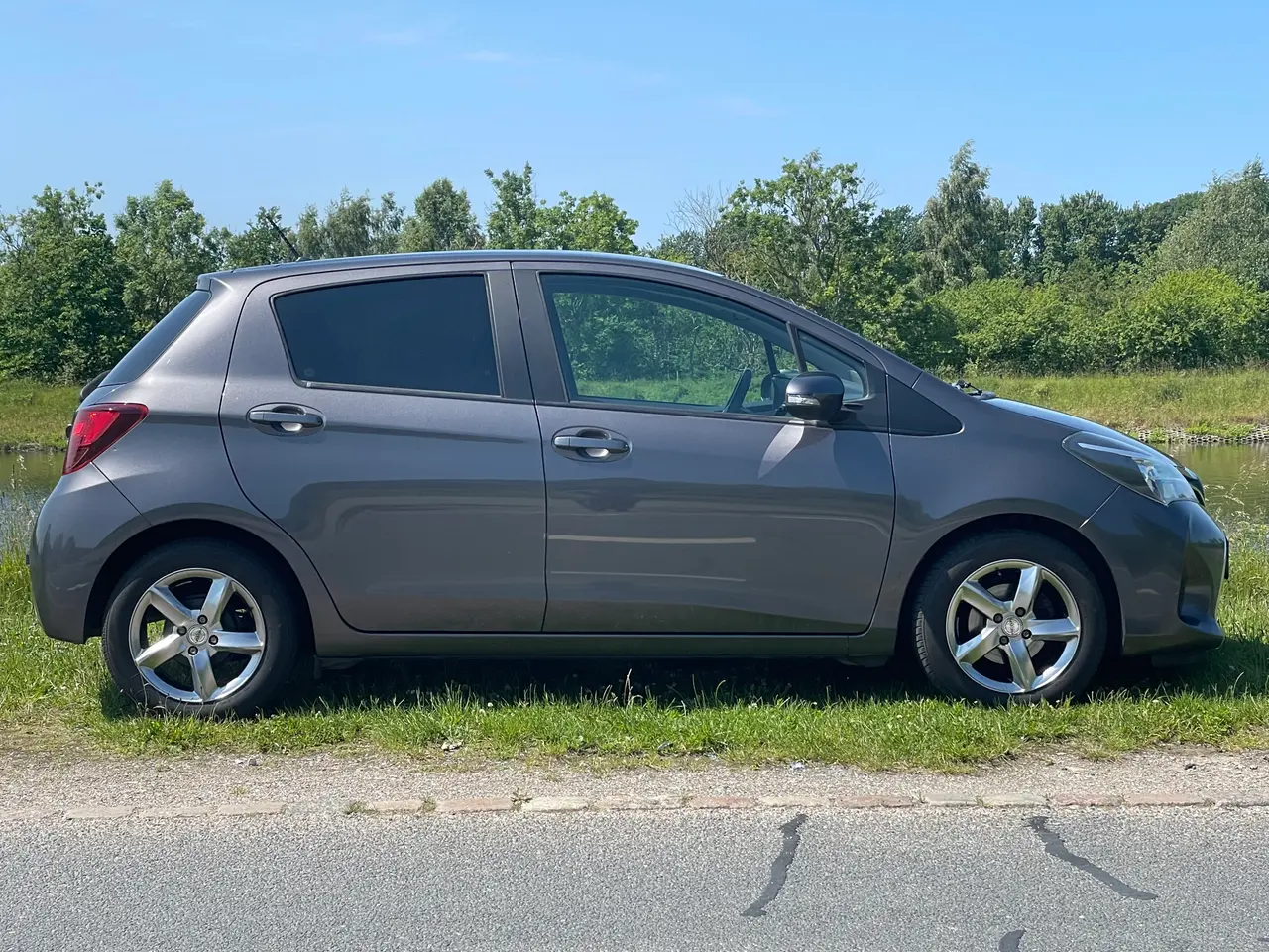 Billede 5 - Toyota Yaris 1,4 D-4D T2 Premium Diesel Km 107.000