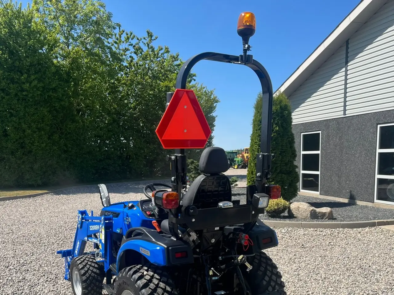 Billede 11 - Solis H26 HST Med Frontlæsser og GardenPro dæk