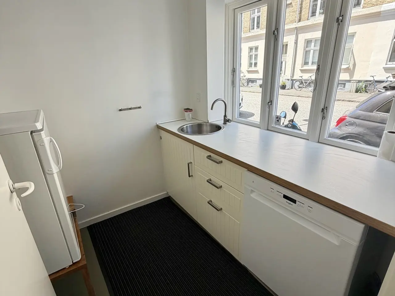 Billede 15 - Kontorlokaler til leje.