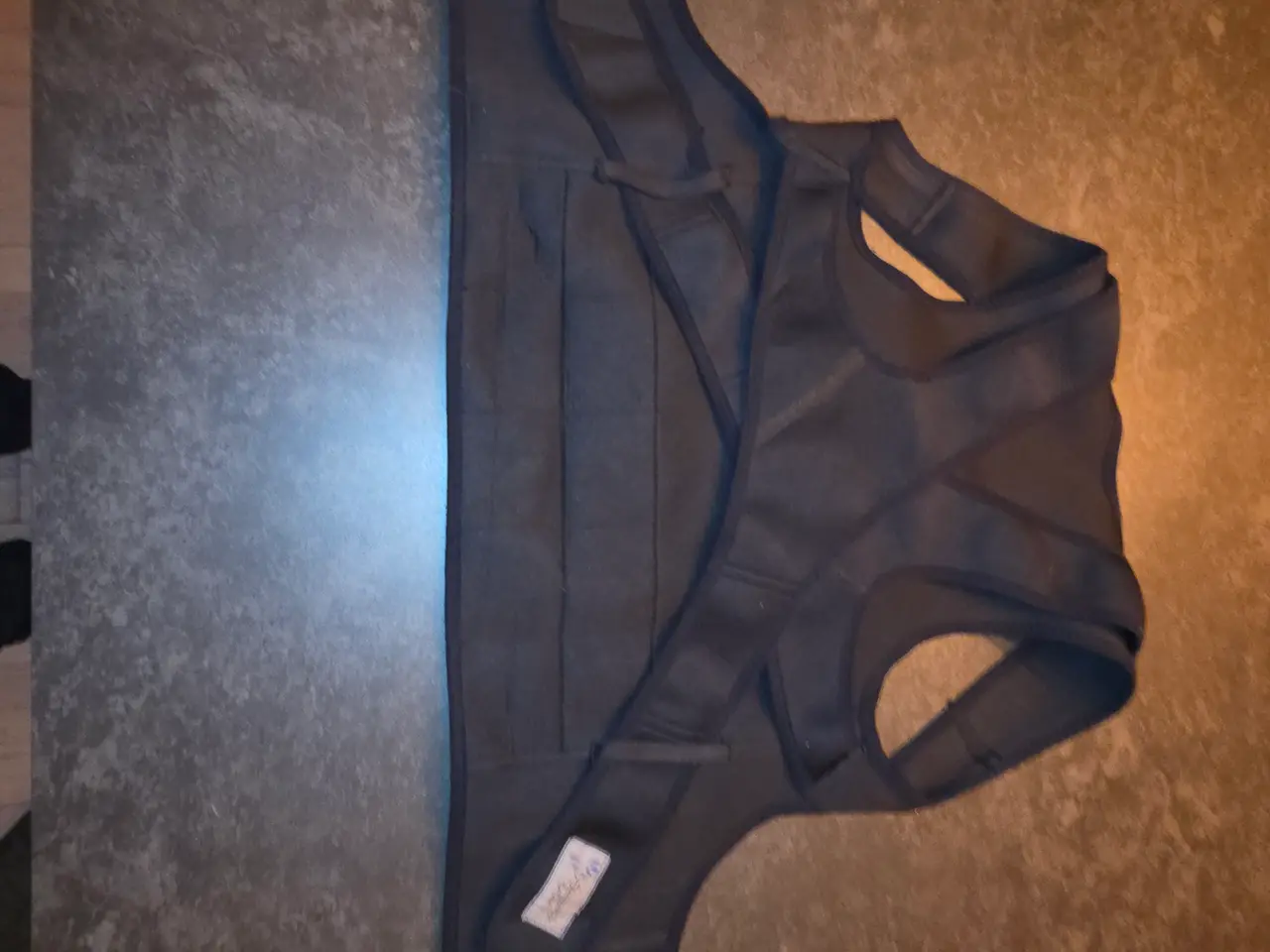 Billede 5 - Holdningsvest med magnet 