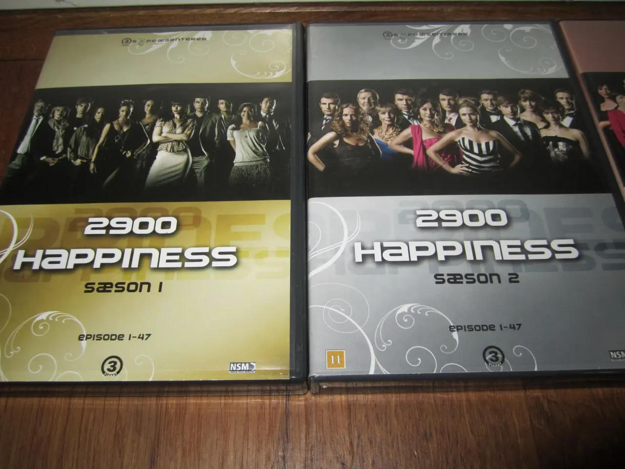 Billede 2 - 2900 HAPPINESS. SÆSON. 1.2.3.