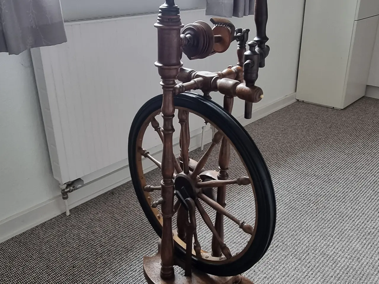 Billede 1 - Antik spinderok 