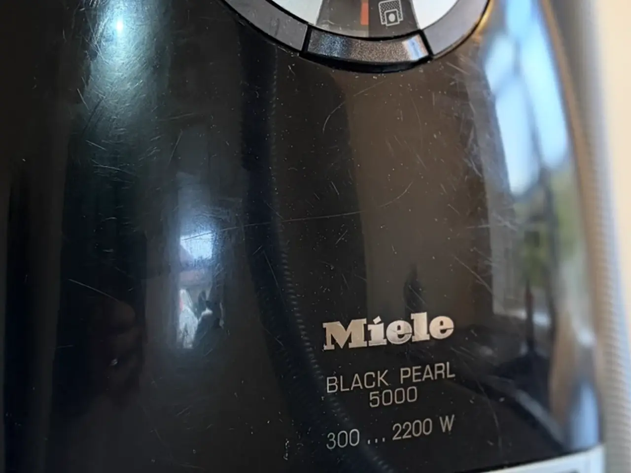 Billede 4 - Miele Black Pearl 5000 – kraftig støvsuger m. pose
