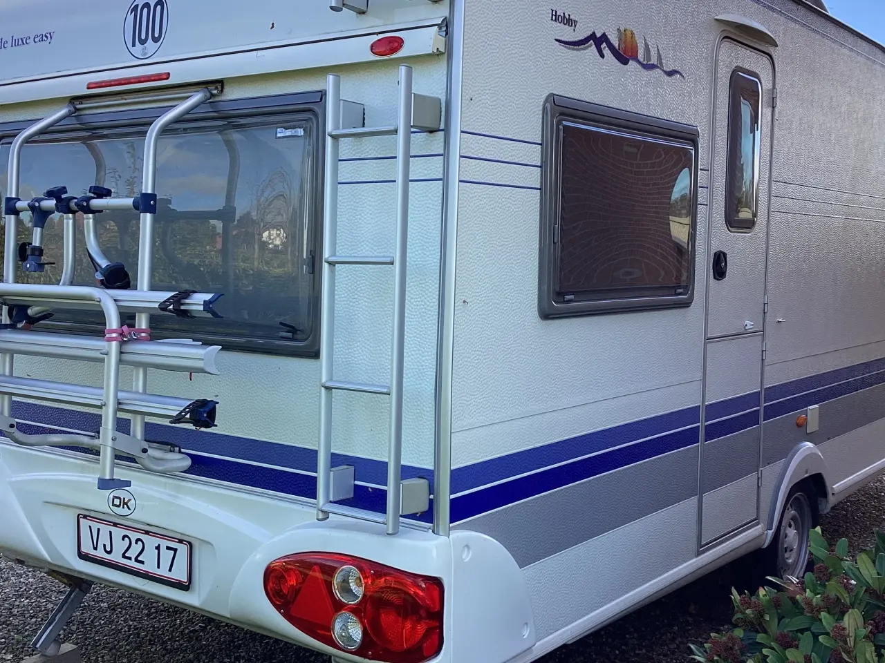Billede 1 - Campingvogn Hobby 460. Årg 2007 nysynet m. plader