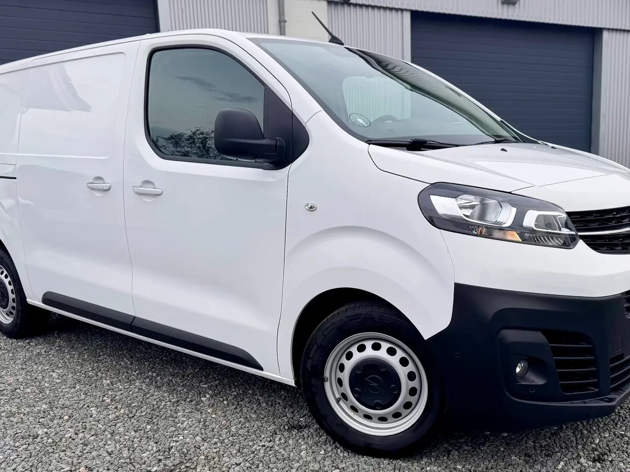 Billede 10 - Opel Vivaro som ny