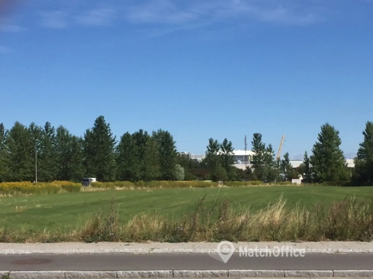 Billede 3 - Stor og synlig erhvervsgrund, på hele 16.736 m2.