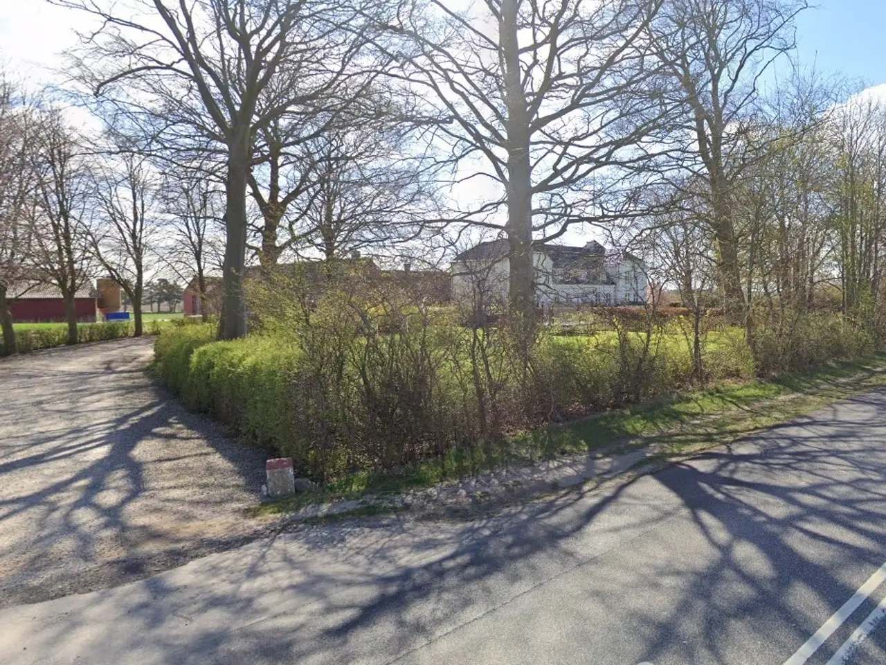 Billede 1 - HØJLOFTET STÅLHAL 900M2 UDLEJES I SKIBBY