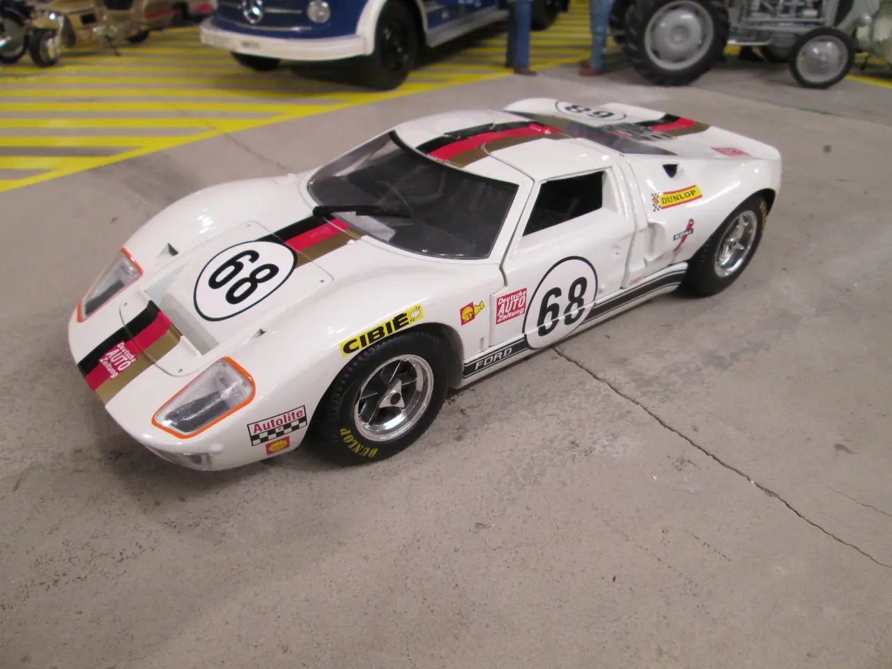 Billede 2 - Ford GT40 LeMans 1969 UH 1:18