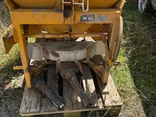 Bøgballe saltspreder til traktor