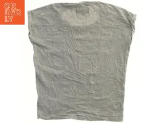 Grå T-shirt med hjerte fra Milk Copenhagen (str. 122)