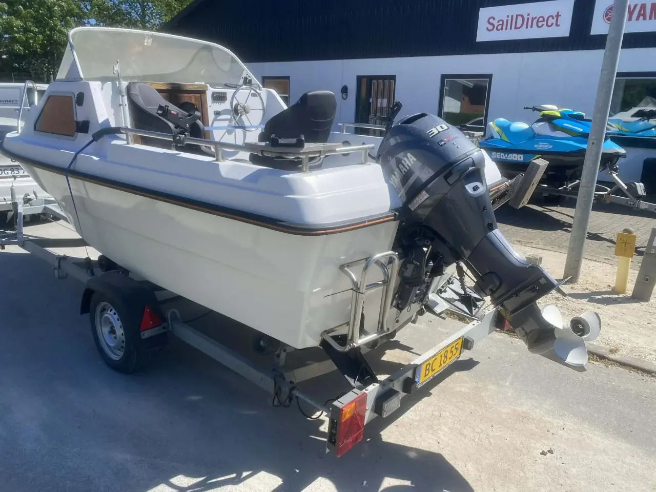 Billede 22 - Uttern 4450C Kabinebåd med Yamaha F30
