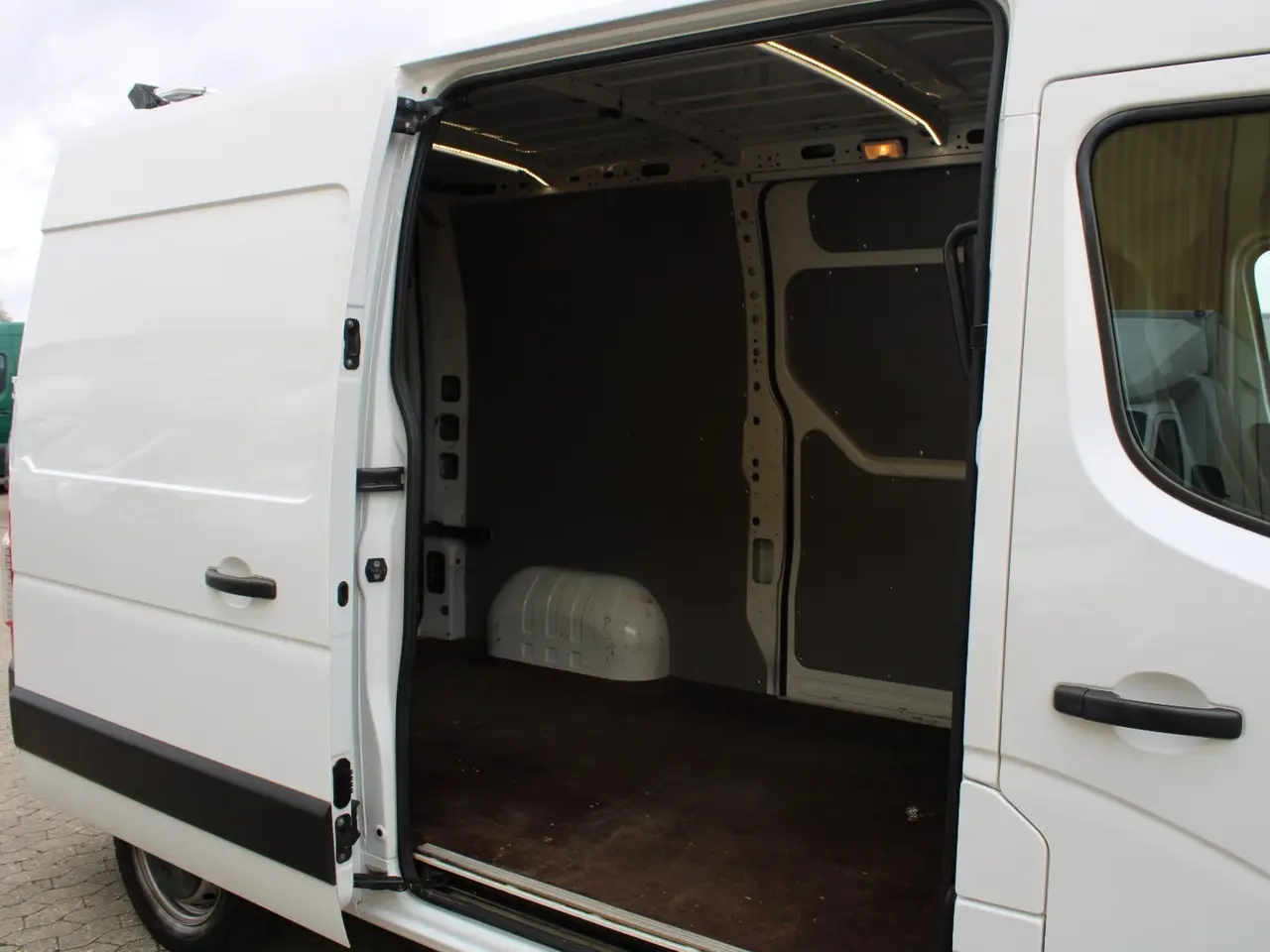 Billede 12 - Renault Master IV T33 2,3 dCi 150 L2H2 Kassevogn