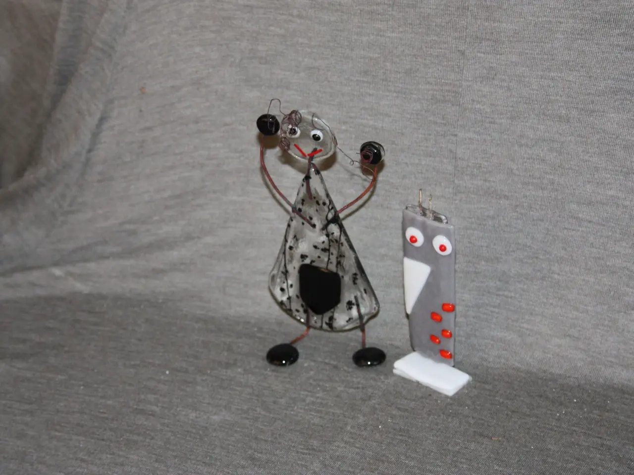 Billede 2 - Figur i glas 19 cm og 12,5 cm 2 stk. sammen