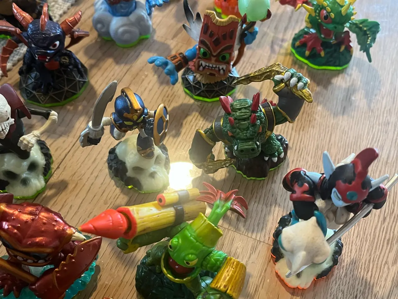 Billede 2 - Stort Skylanders lot