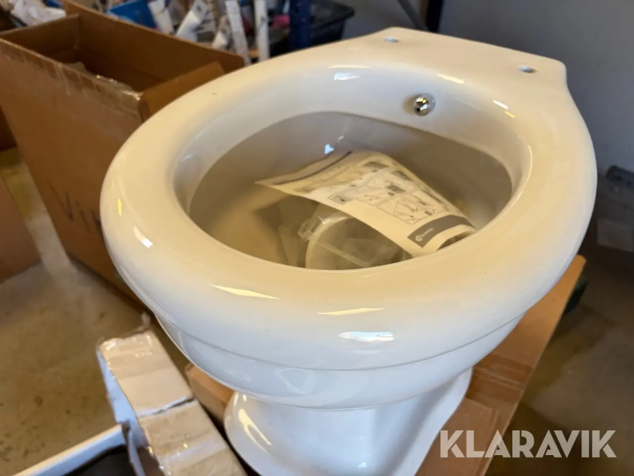 Billede 3 - Toilet VitrA Efes med højtsiddende ekstern cisterne