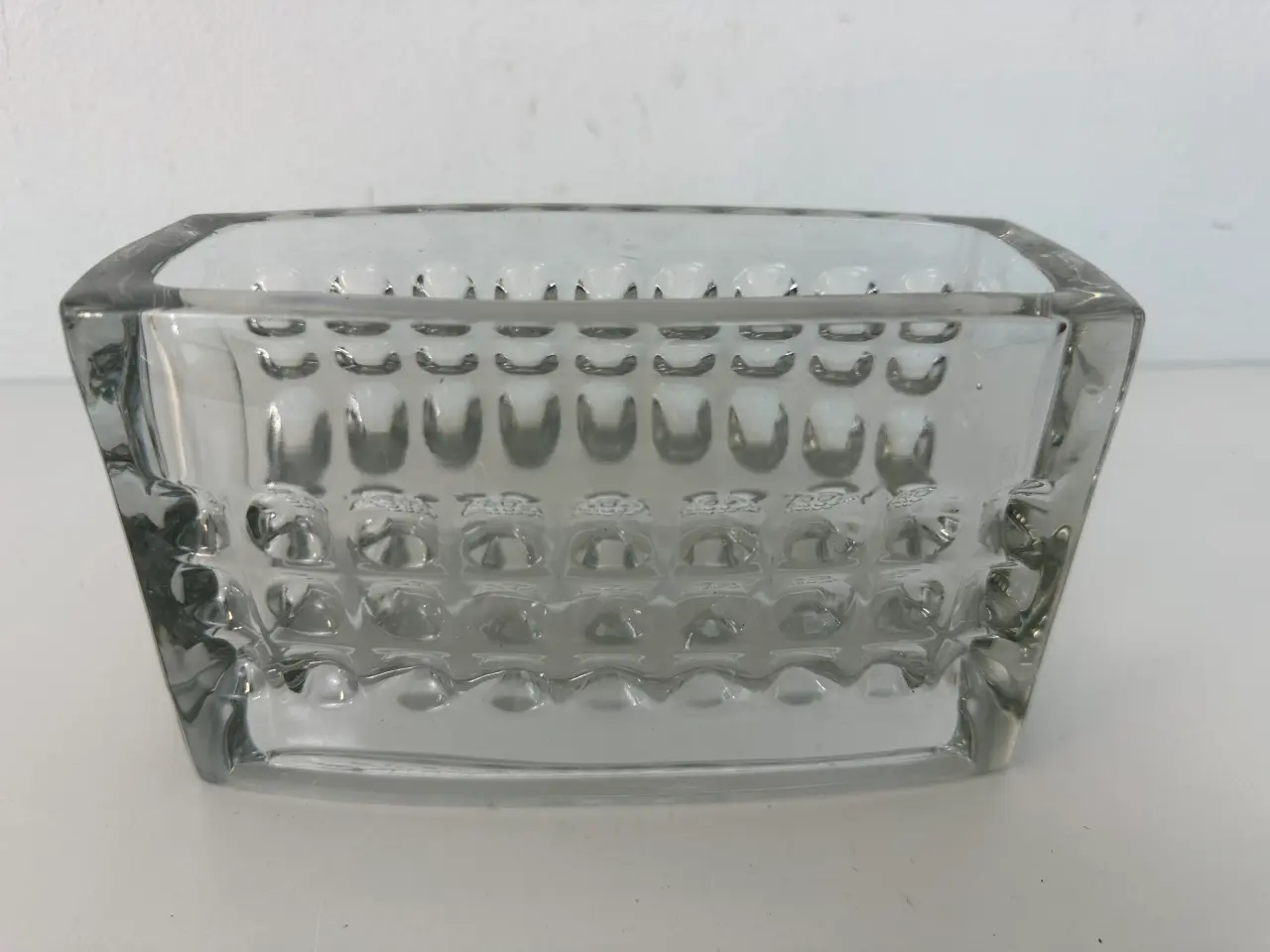 Billede 1 - Vintage vase / holder i klart massiv glas