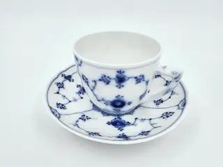 Bing & Grøndahl Musselmalet Kaffekop nr. 102. sortering 2