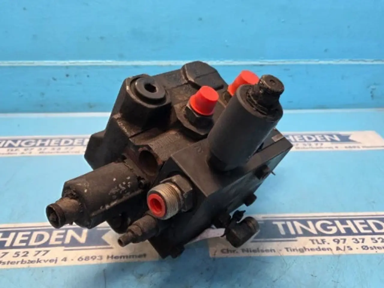 Billede 10 - Case 8010 Hydraulikventil 87313989
