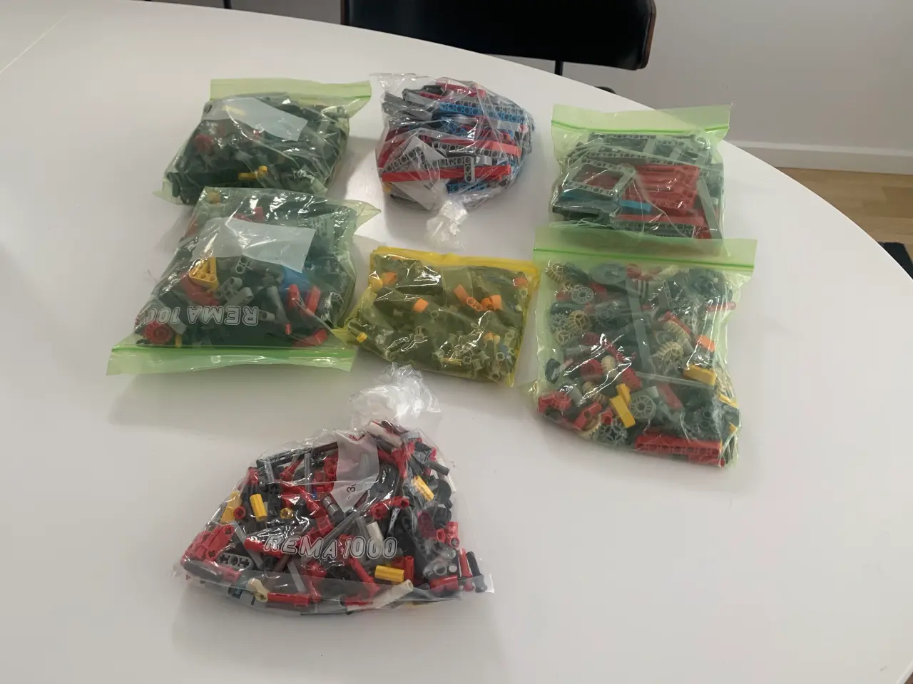 Billede 2 - LEGO 6-hjulet kranvogn (42070)