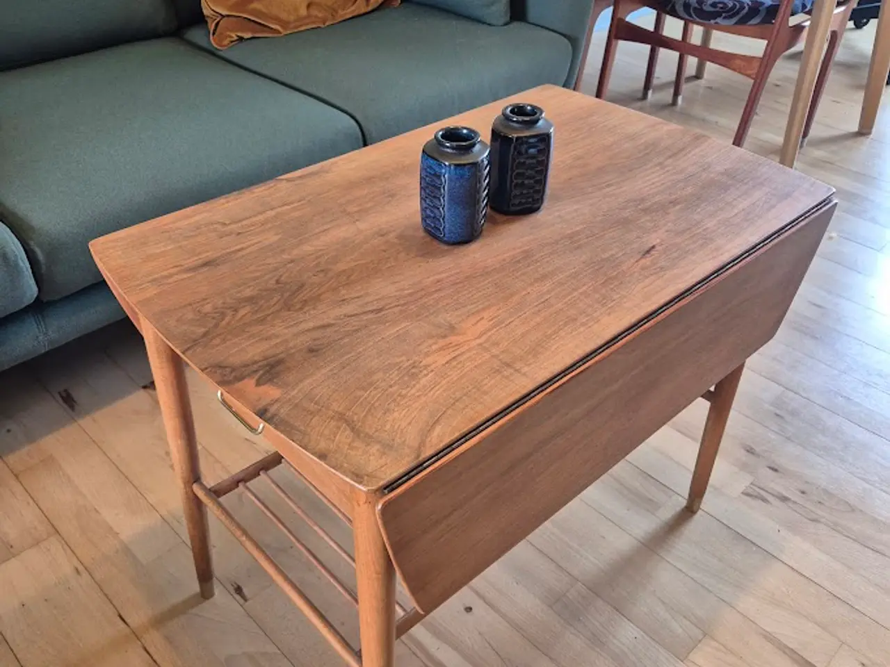 Billede 1 - Sybord i teak med skuffe