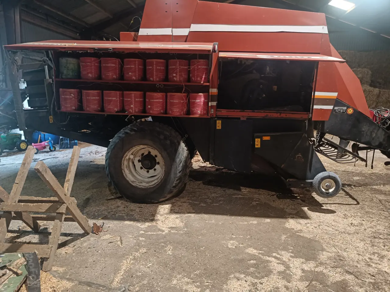 Billede 9 - Hesston 4860s minibig