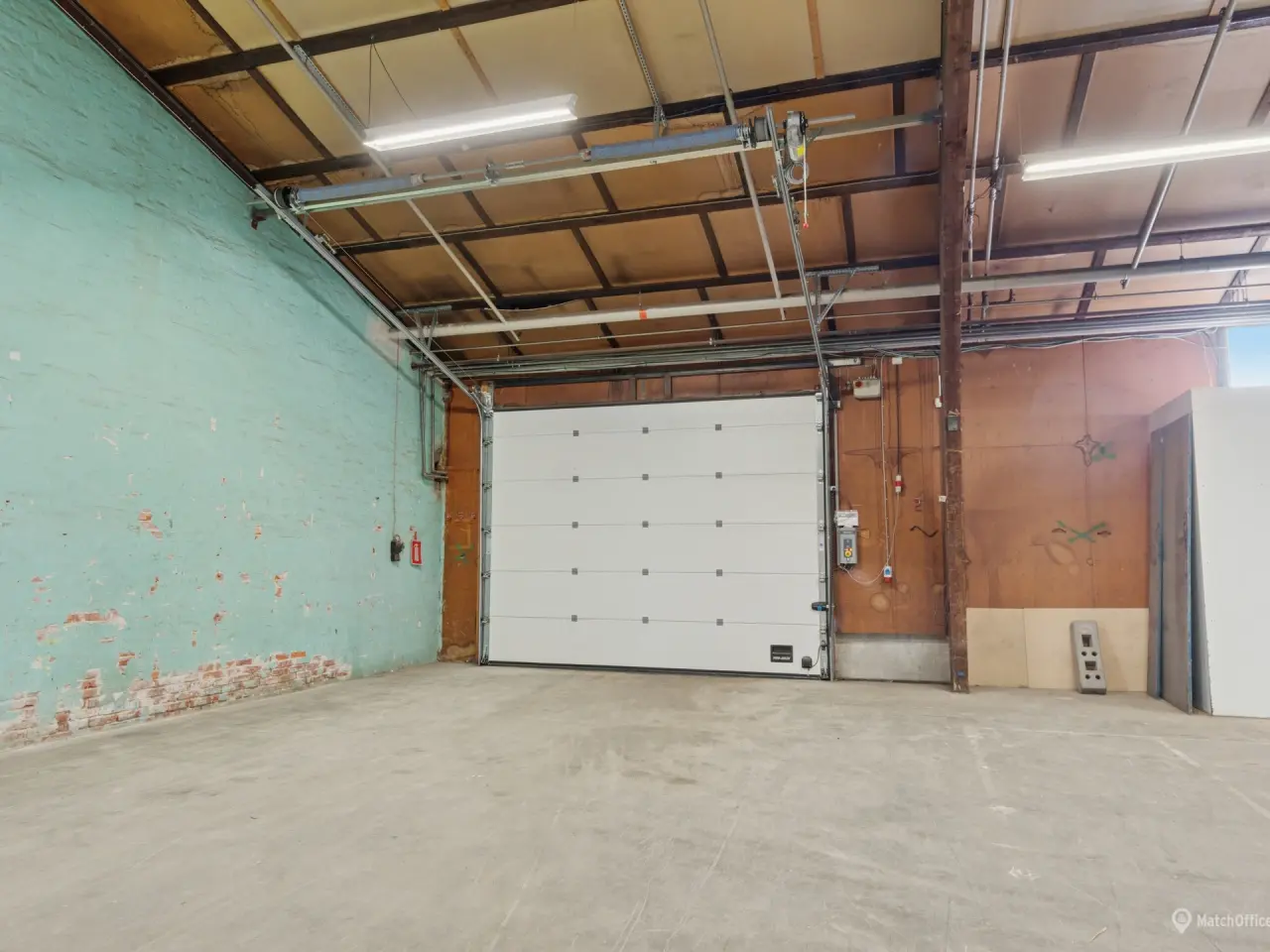 Billede 15 - Lager til leje i Glostrup med høj loftshøjde og porte samt central placering nær Ring 3 og E45