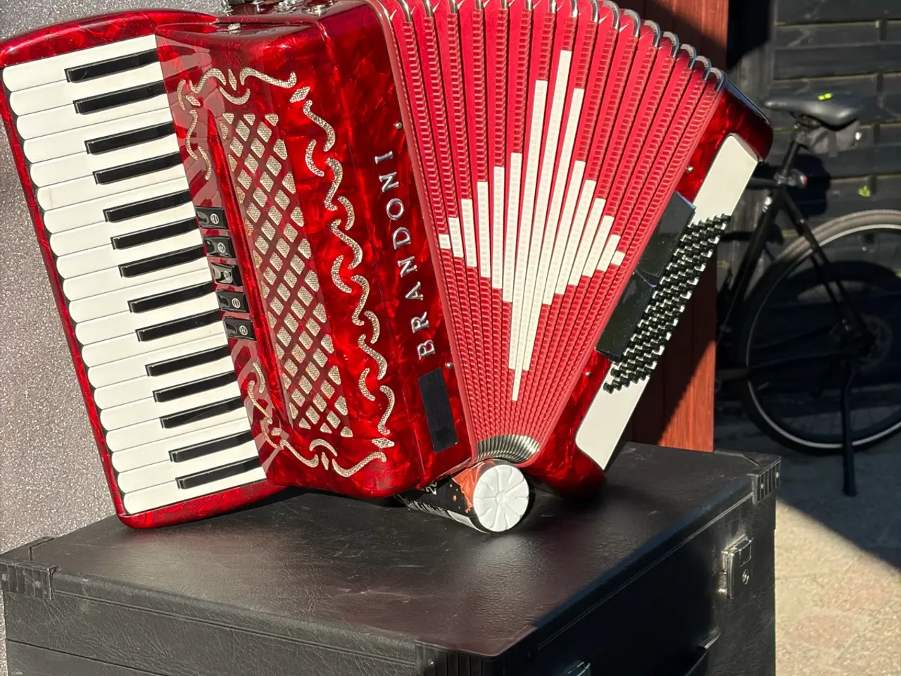 Billede 9 - Brandoni 67 – flot italiensk harmonika, 34/72