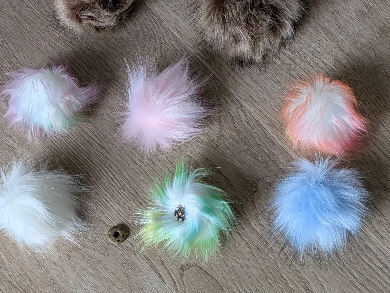 Billede 2 - Håndstrikket djævlehue 1-6 mdr. 6-12 mdr i Merino