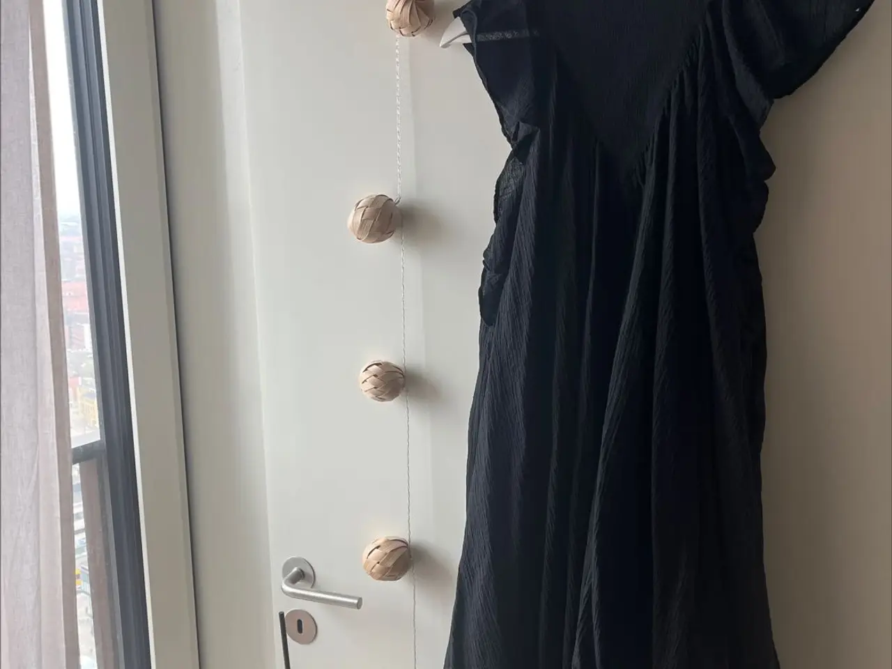 Billede 4 - COS dress used twice
