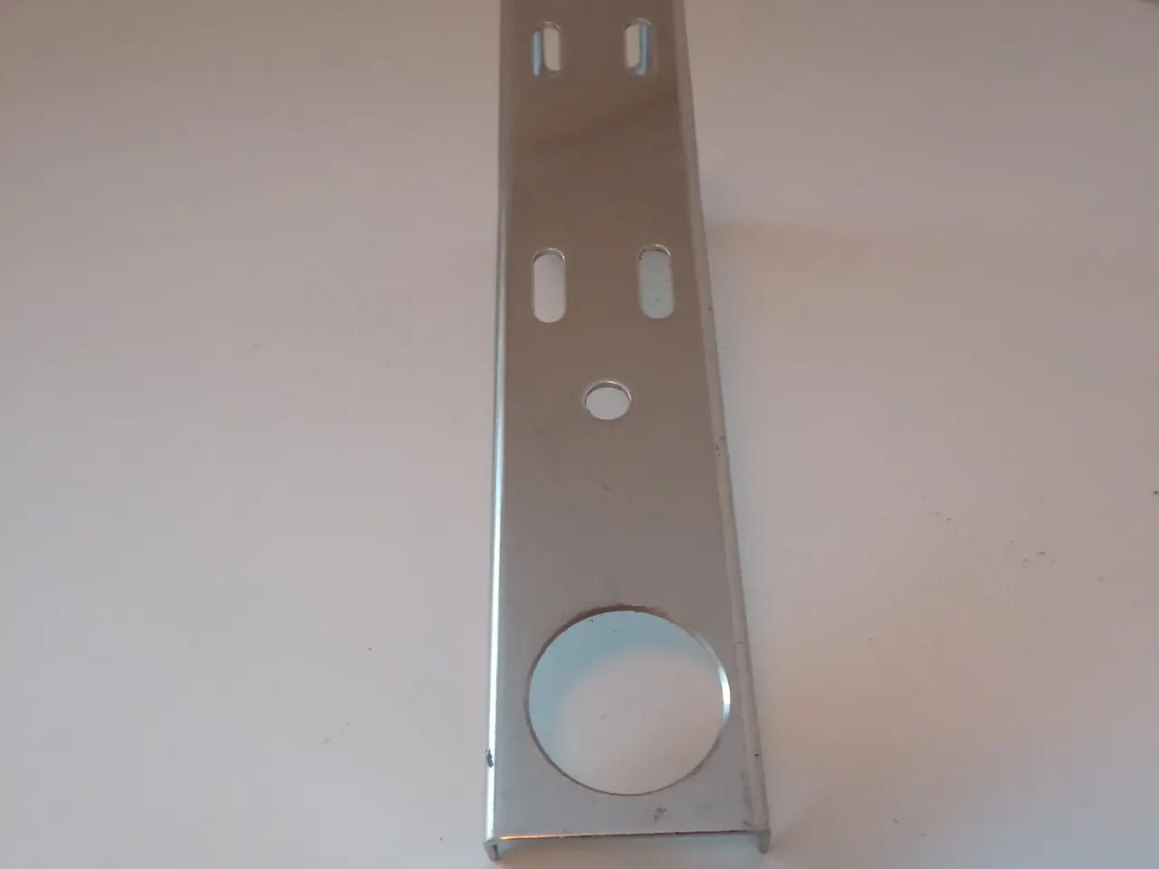 Billede 2 - Nyt mastebeslag for VHF antenne mm ( rustfri )