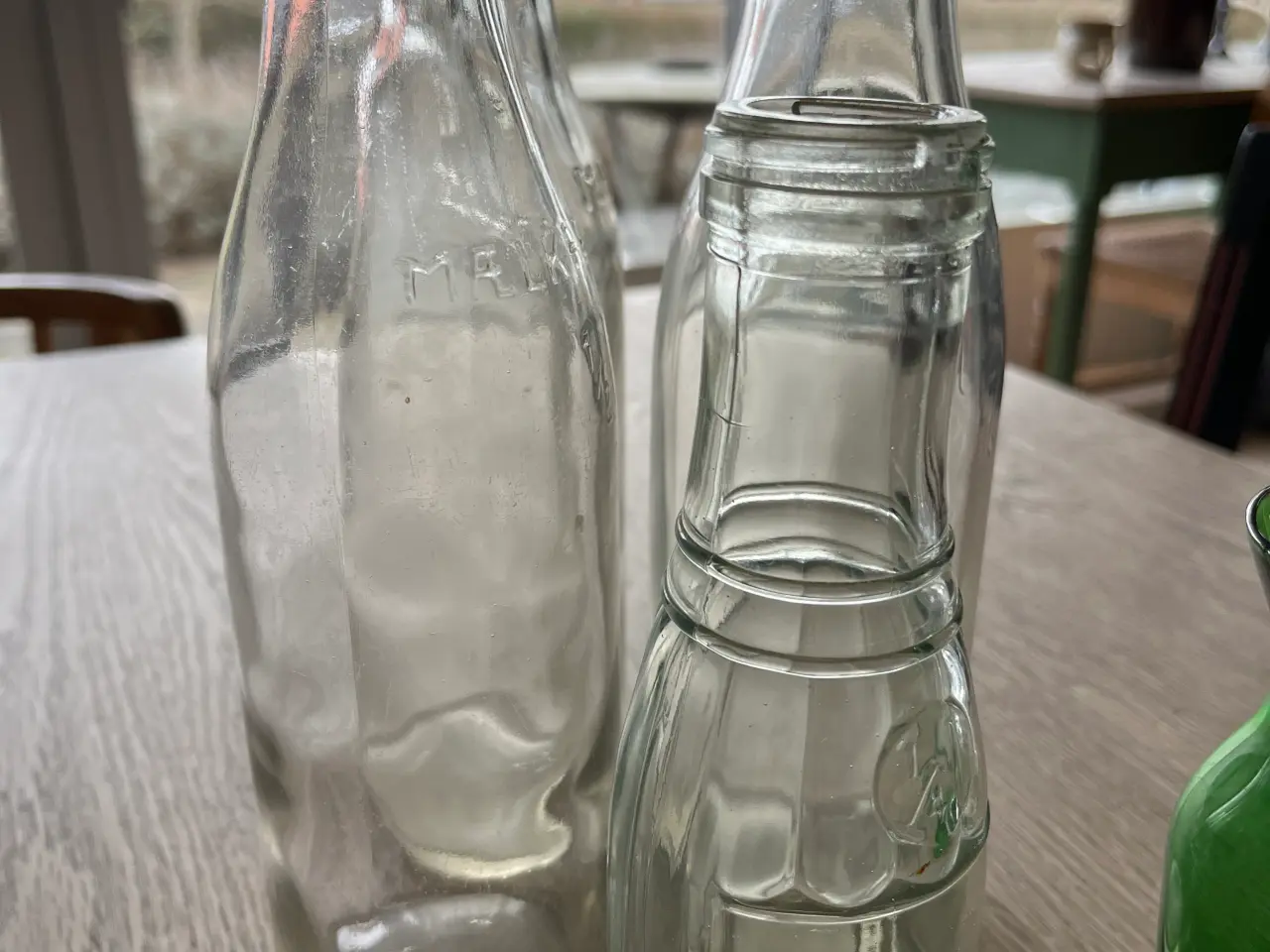 Billede 5 - Retro. Ældre glaskande, grøn vase og mælkeflasker