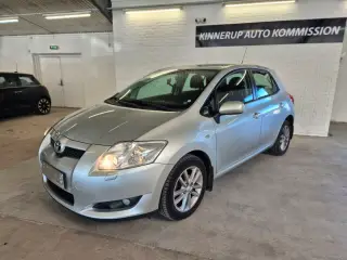 Toyota Auris 1,6 VVT-I Linea Luna 124HK 5d Aut.