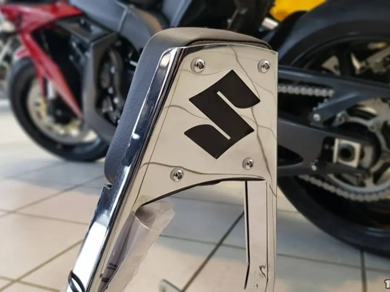 Billede 2 - Ryglæn til Suzuki VL1500