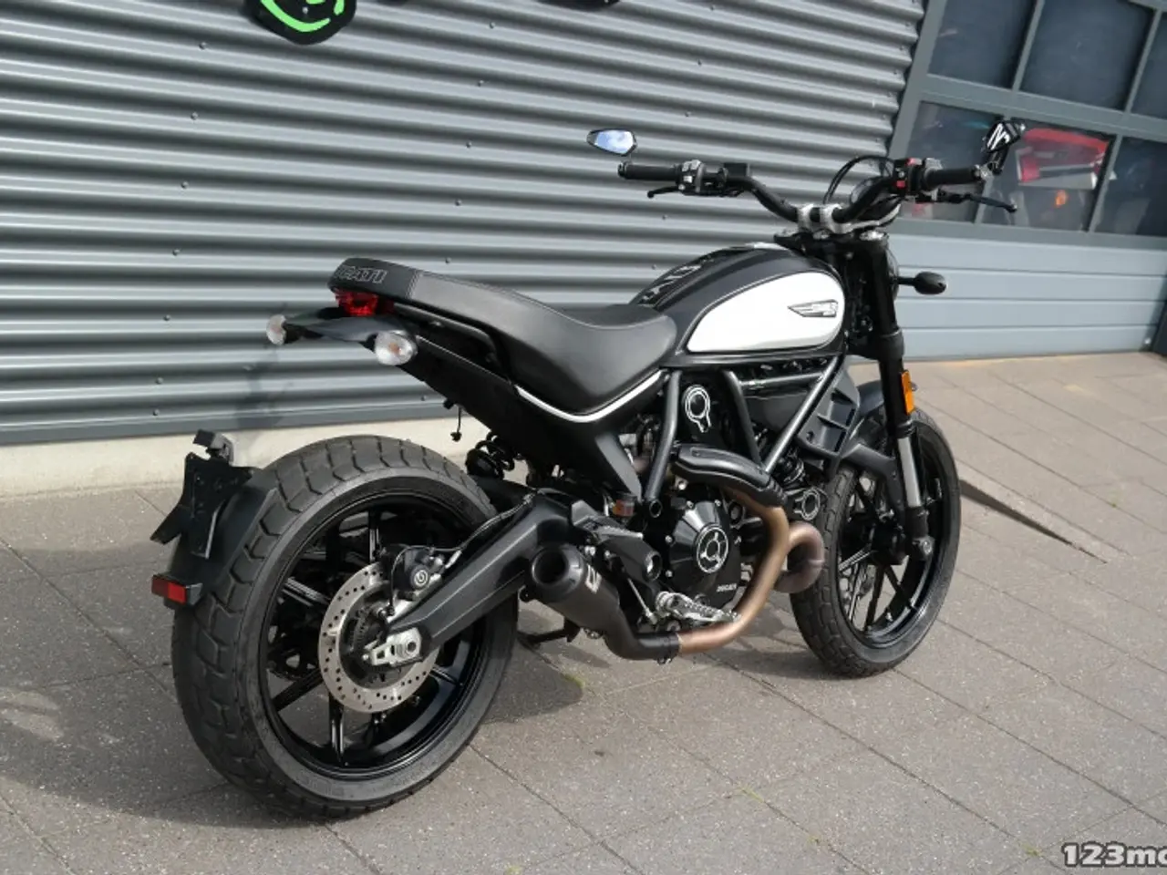 Billede 3 - Ducati Scrambler Icon Dark MC-SYD BYTTER GERNE