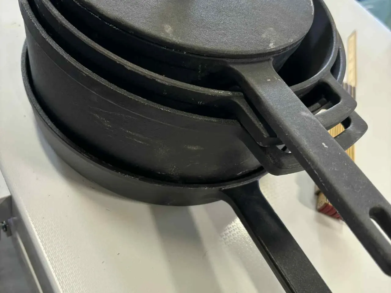 Billede 1 - Gastrotools Støbejerns gryder og pande