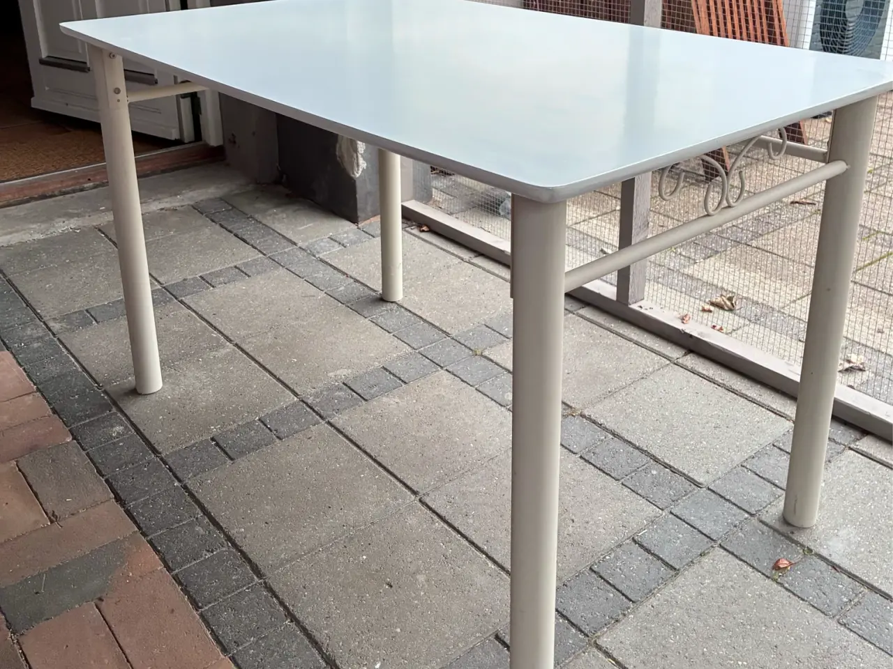 Billede 1 - Skrivebord / køkkenbord metal / træ