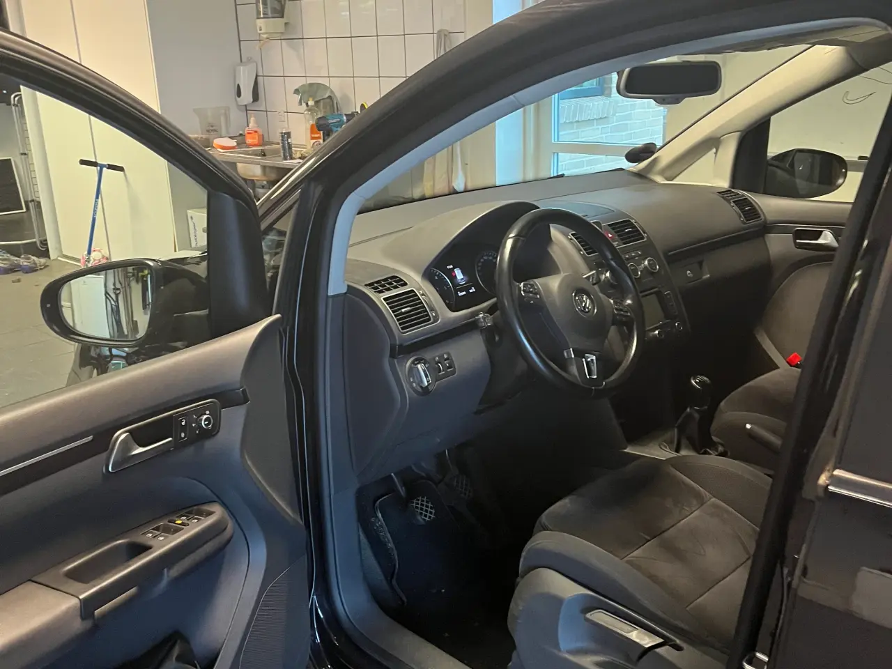 Billede 3 - 7 personers Touran Highline 2,0  TDI blueMotion