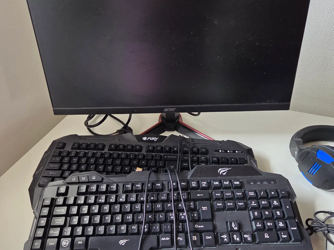 Billede 2 - Samlet gaming-sæt med skærm, 2 tastatur, mm