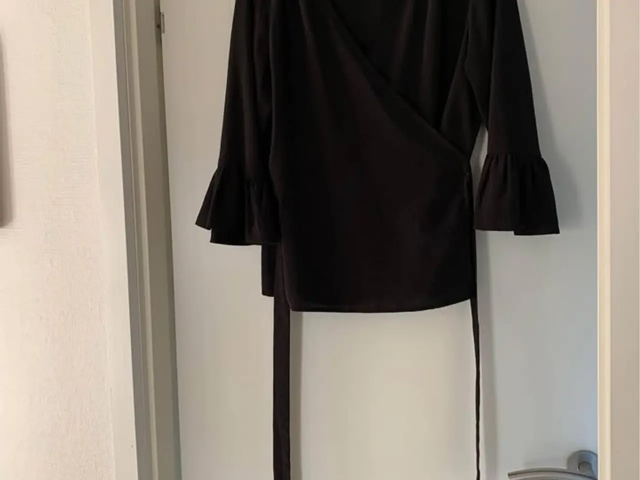 Billede 1 - CS#15 by Cashott slå-om bluse - Str. 38