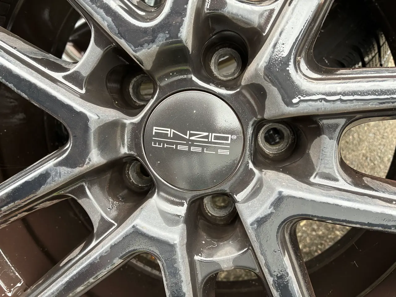 Billede 3 - 4 stk Hankook vinterdæk 225/55R17 ANZIO fælge
